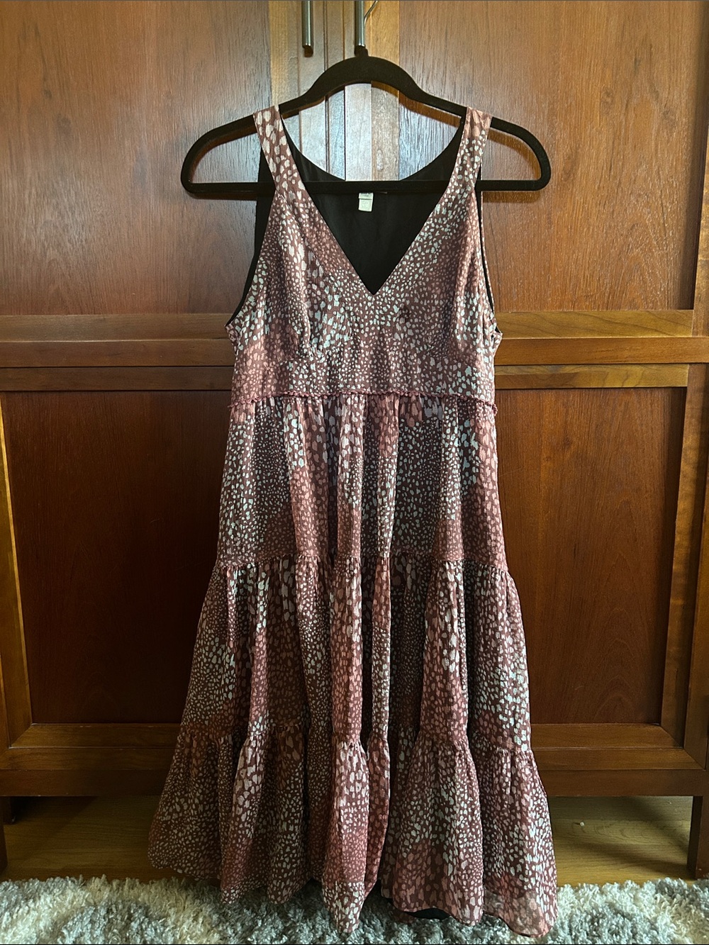 Burberry Mauve and White Printed Tiered V-Neck Dress